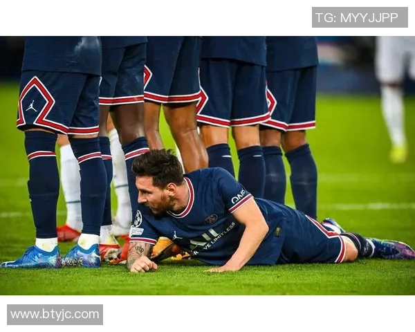 足球明星换脸特效视频带你体验与偶像同场竞技的奇妙瞬间